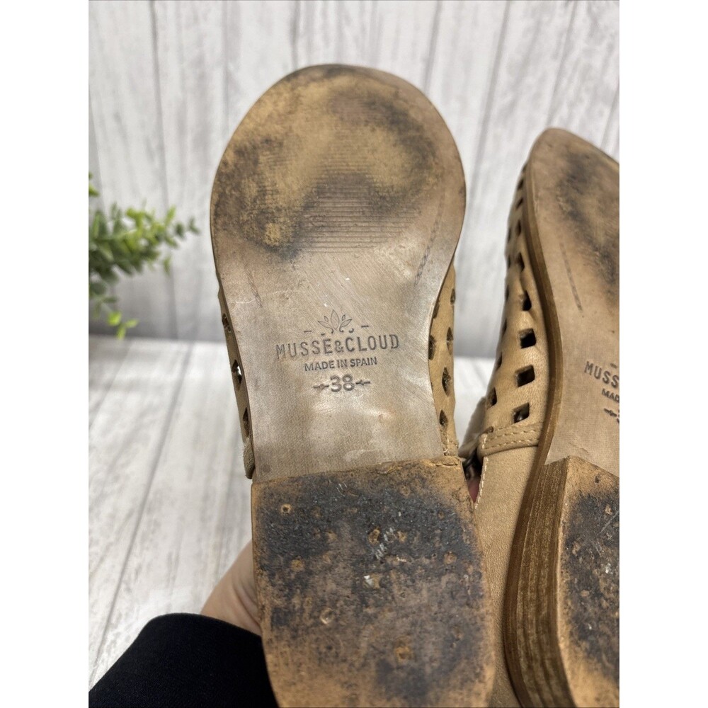 Women’s Size 38 US7 Musse & Cloud Ankle Booties - Picture 6 of 8